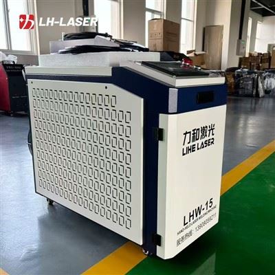 Máquina de solda a laser de fibra portátil 1500W 2000W 3000W